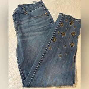 Chico’s So Slimming Girlfriend Slim Leg Ankle Jeans